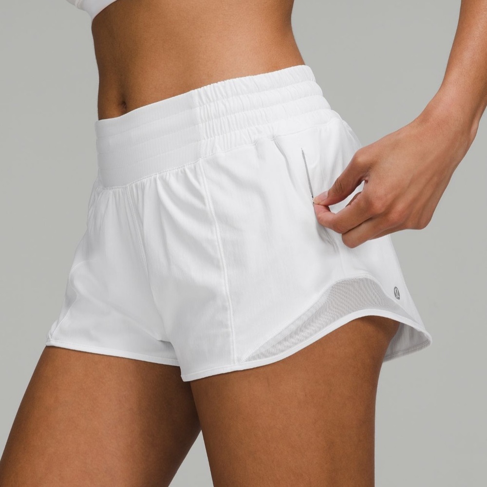Lulu High rise Hotty Hot shorts!!